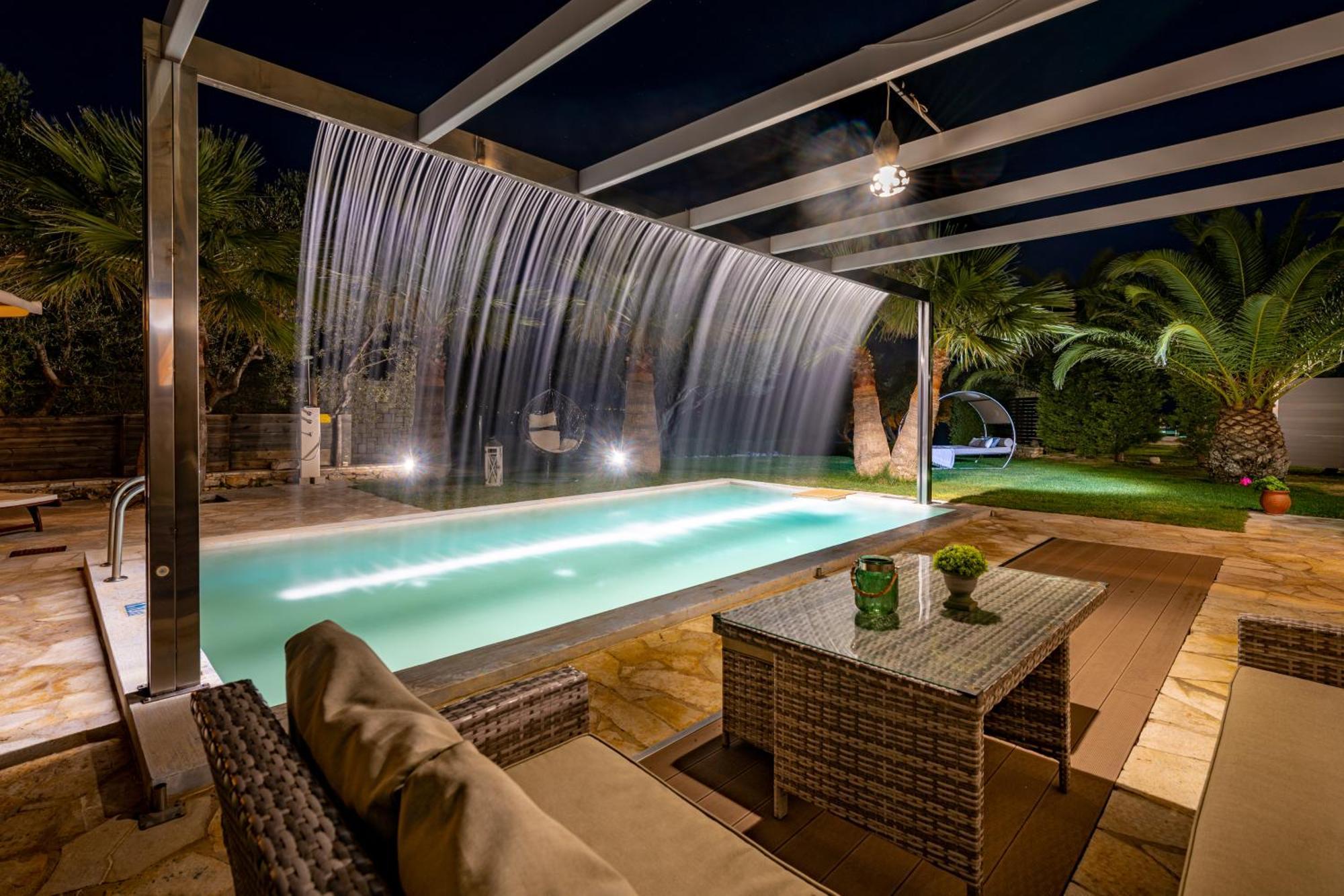 Kymaros Villas Keri 部屋 写真