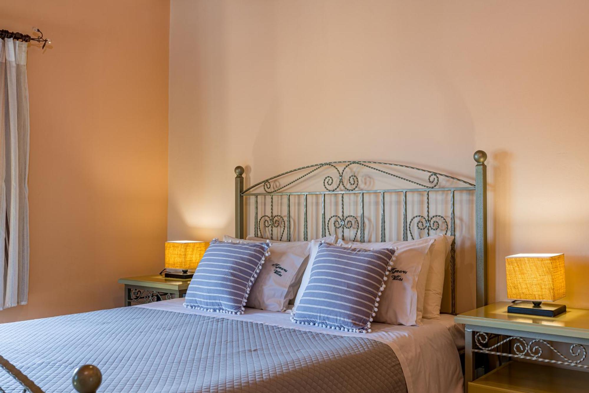 Kymaros Villas Keri 部屋 写真