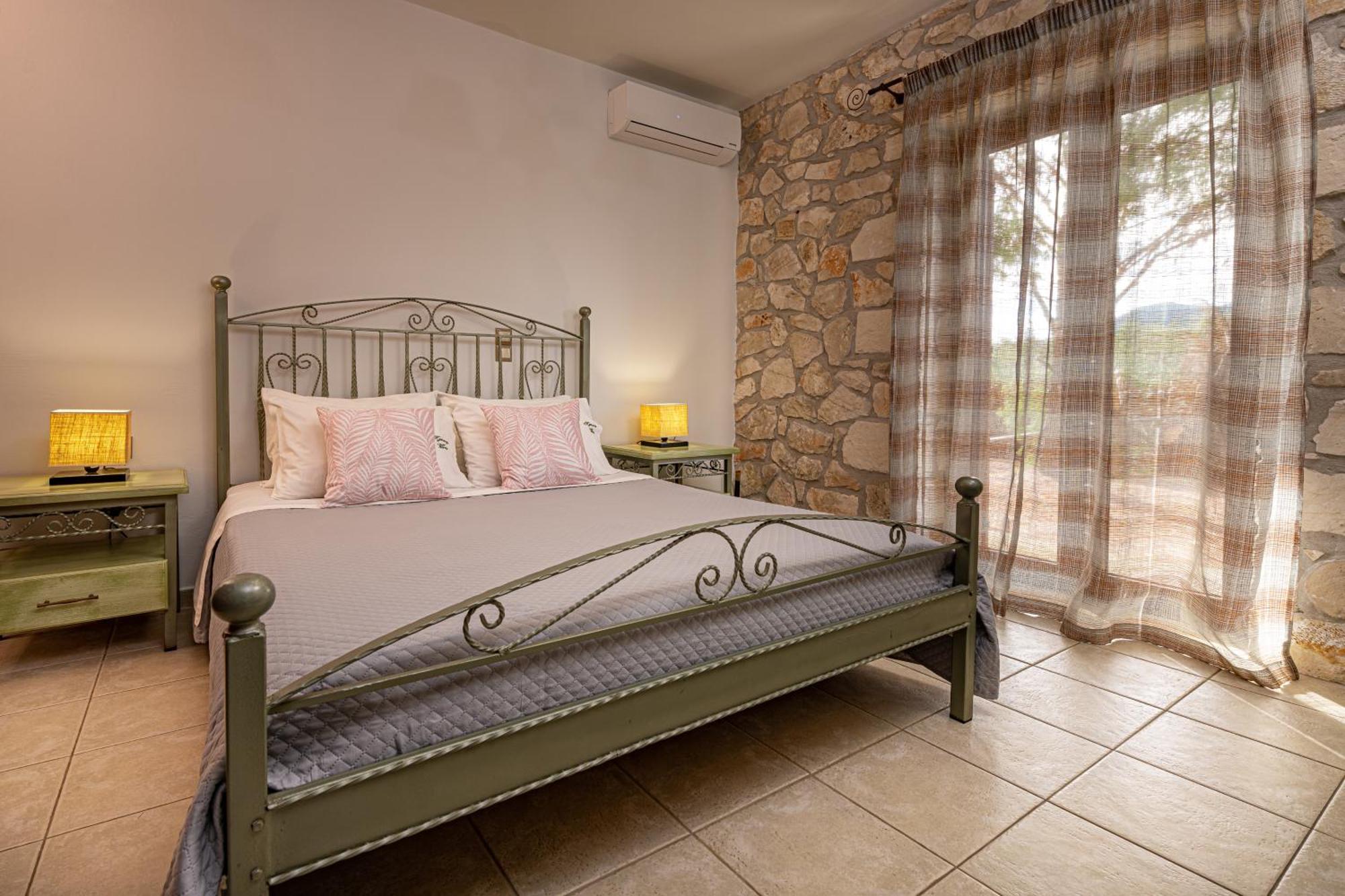 Kymaros Villas Keri 部屋 写真